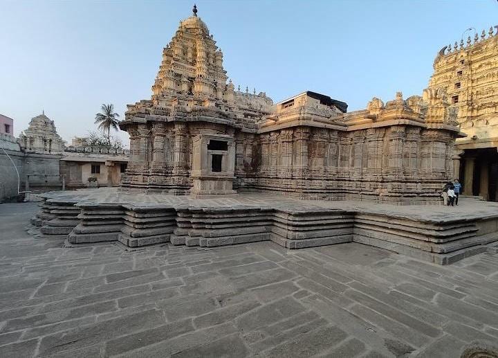 Sri Saumya Kesava Perumal Temple, Nagamangala — photo 1