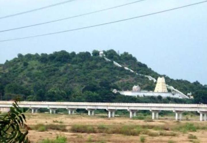 Sri Lakshmi Narasimhar Temple, Pazhaya Seevaram