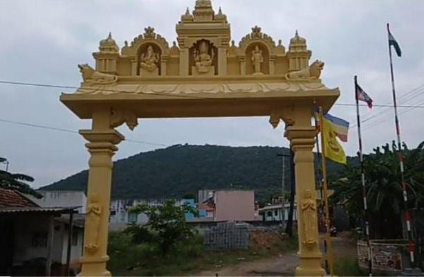 Sri Vetraya Perumal (Vettairaya Perumal) Temple, Sorakai Hill