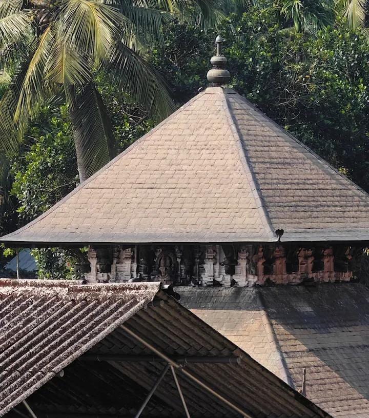 Sri Navai Mukundan (Narayanan) Swamy Temple, Thirunavaya — photo 2