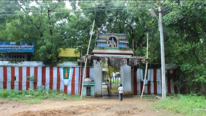 Sri Venugopala Swamy (Senganivai Perumal) Temple, Uthamarseeli